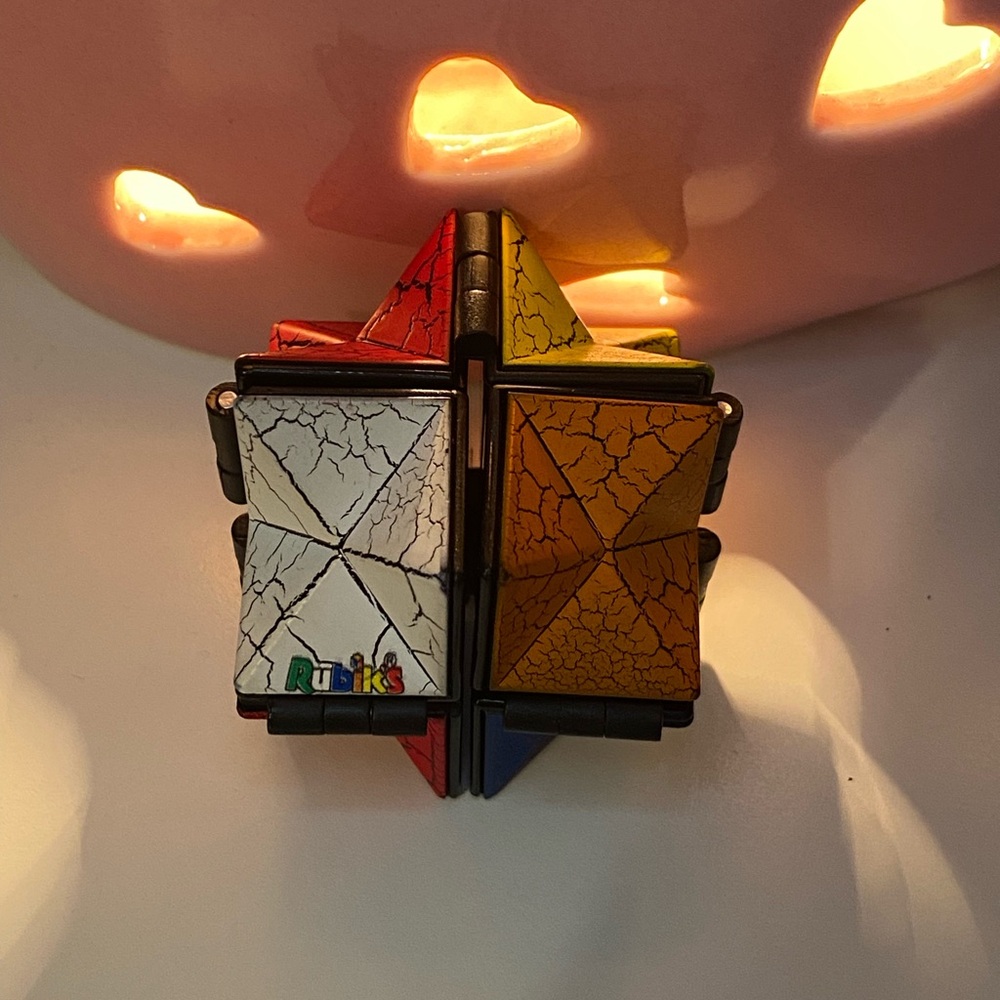 Rubik’s infinity cube